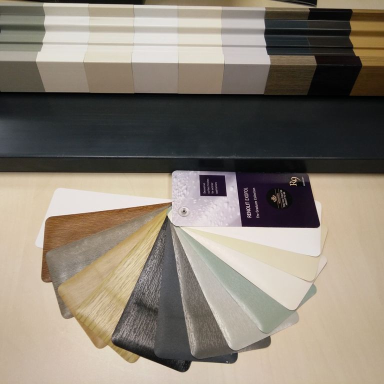 Window coloured foils