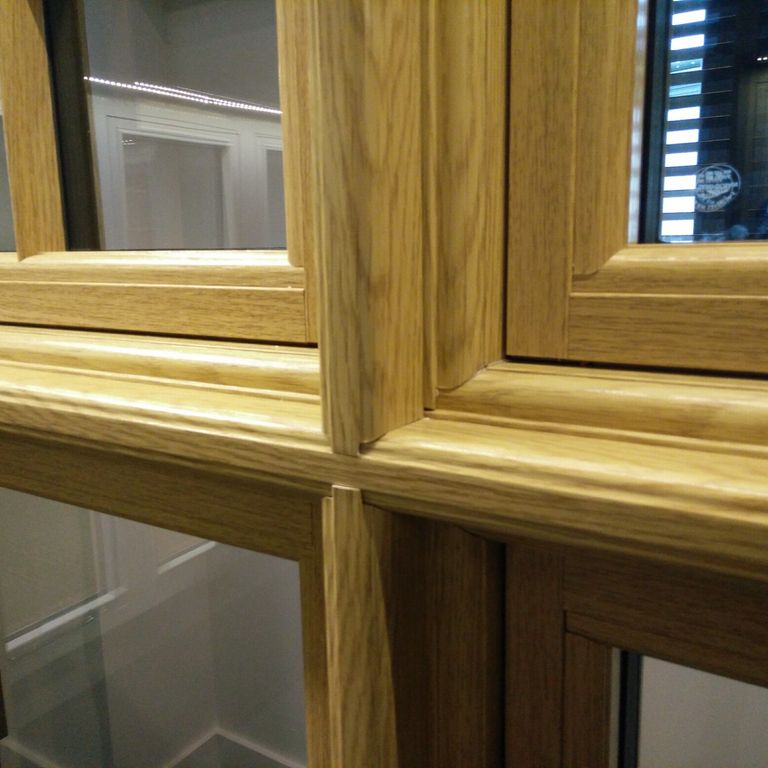 Residence 9 transom detail