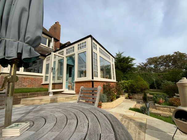 Residence 9 Conservatory